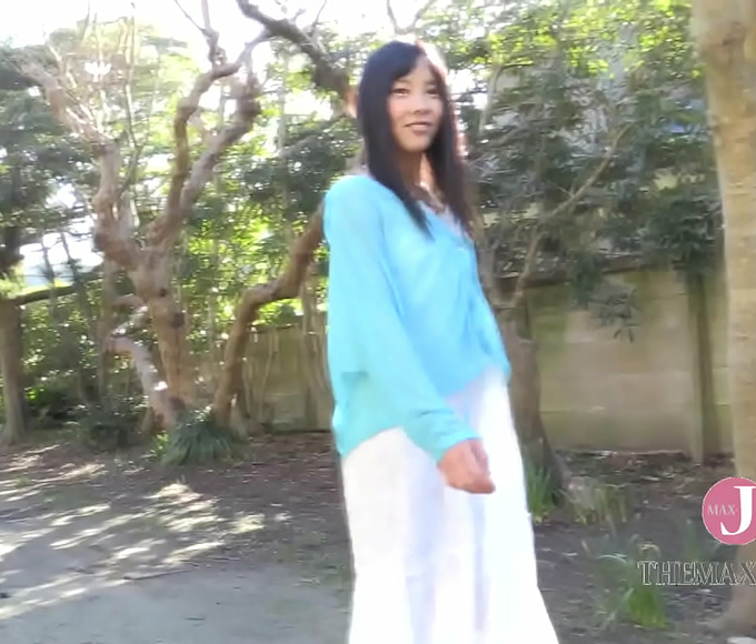 JAV Beauty Emiru Shows Off Her Heavenly Body In Hot Springs - MarryDOGA Exclusive! (50 Characters)